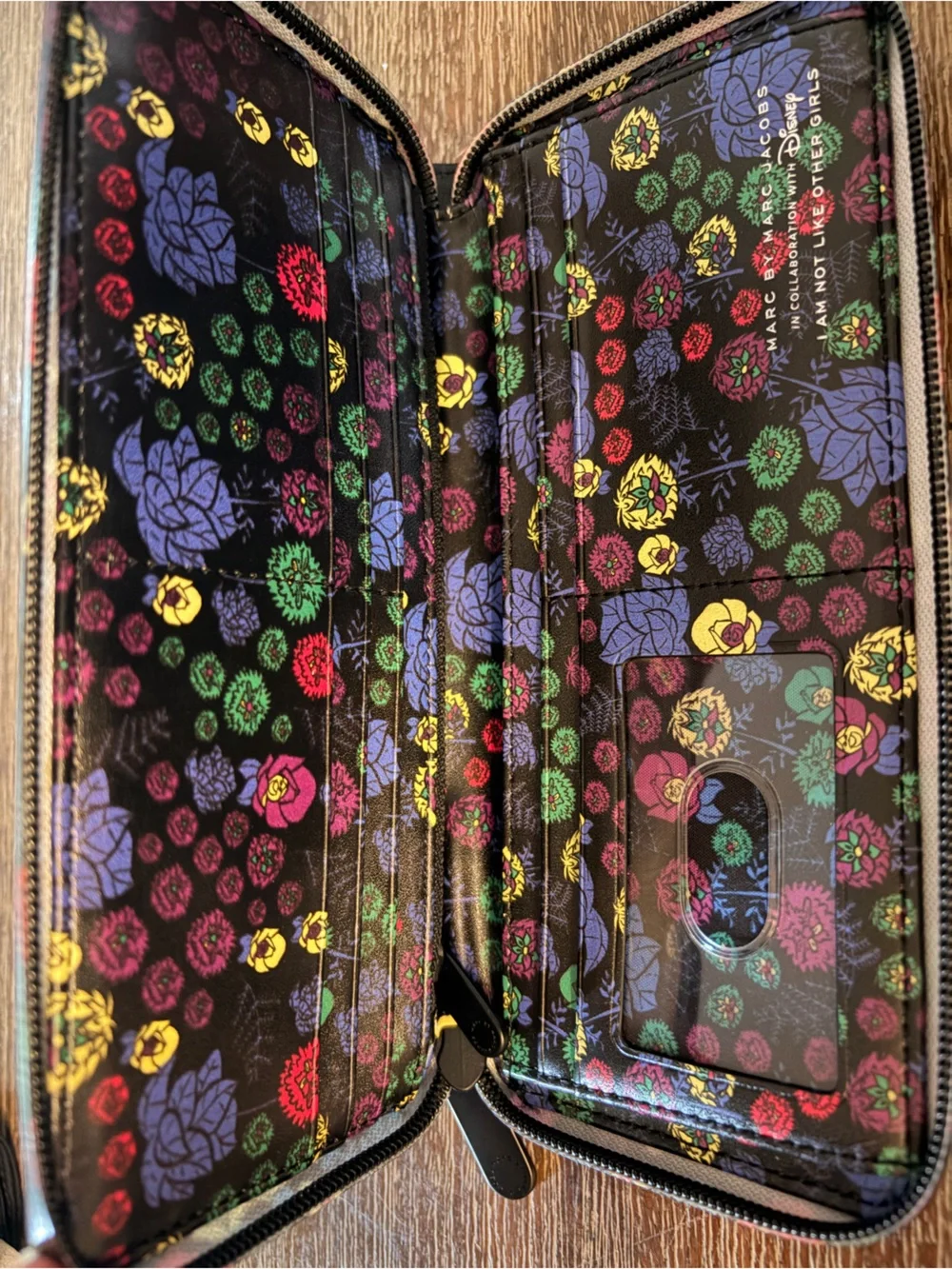 Marc by Marc Jacobs x Disney Alice in Wonderland Limited Edition Wallet